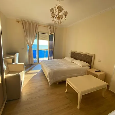 3 Vellezerit Durrës