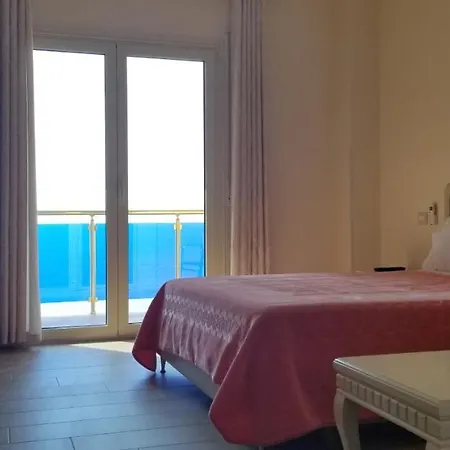 3 Vellezerit Δυρράχιο