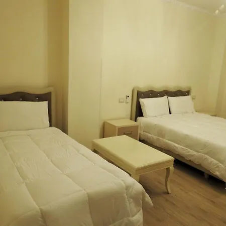 Szálloda 3 Vellezerit 4*