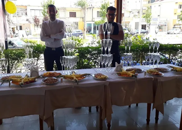 Hotel 3 Vellezerit Durrës