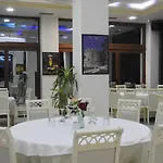 3 Vellezerit 4* Durrës