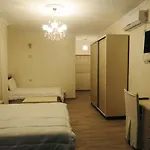 3 Vellezerit 호텔 Durrës