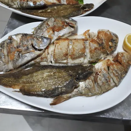 3 Vellezerit Дуррес