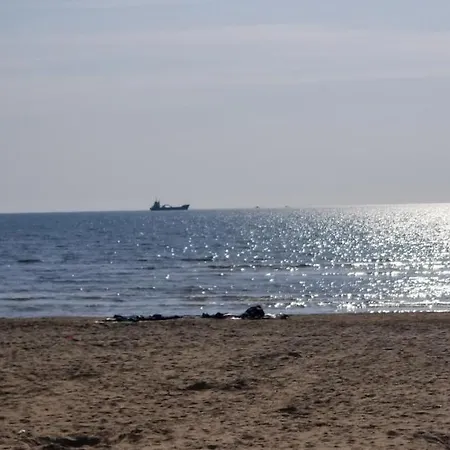 ホテル 3 Vellezerit