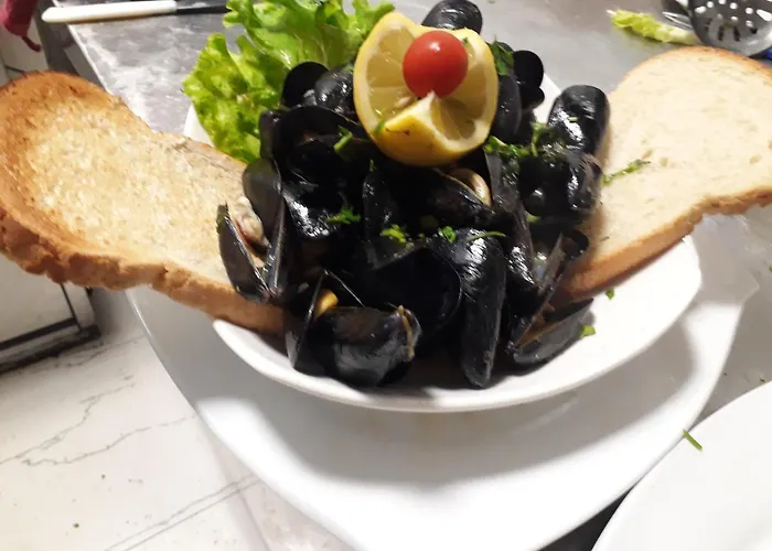 3 Vellezerit Szálloda Durrës