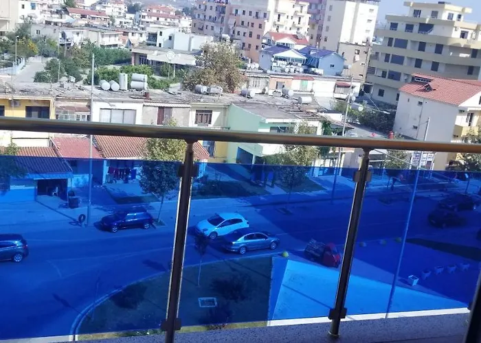 3 Vellezerit Durrës