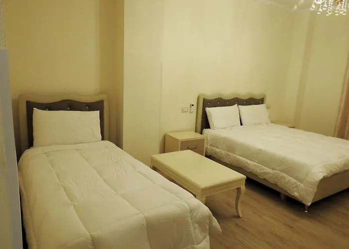 Hotel 3 Vellezerit 4*